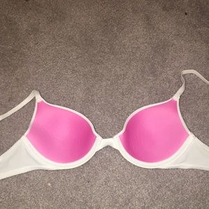 30A White PINK T-Shirt Bra